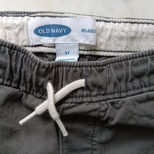 Old Navy boys 5T gray slacks